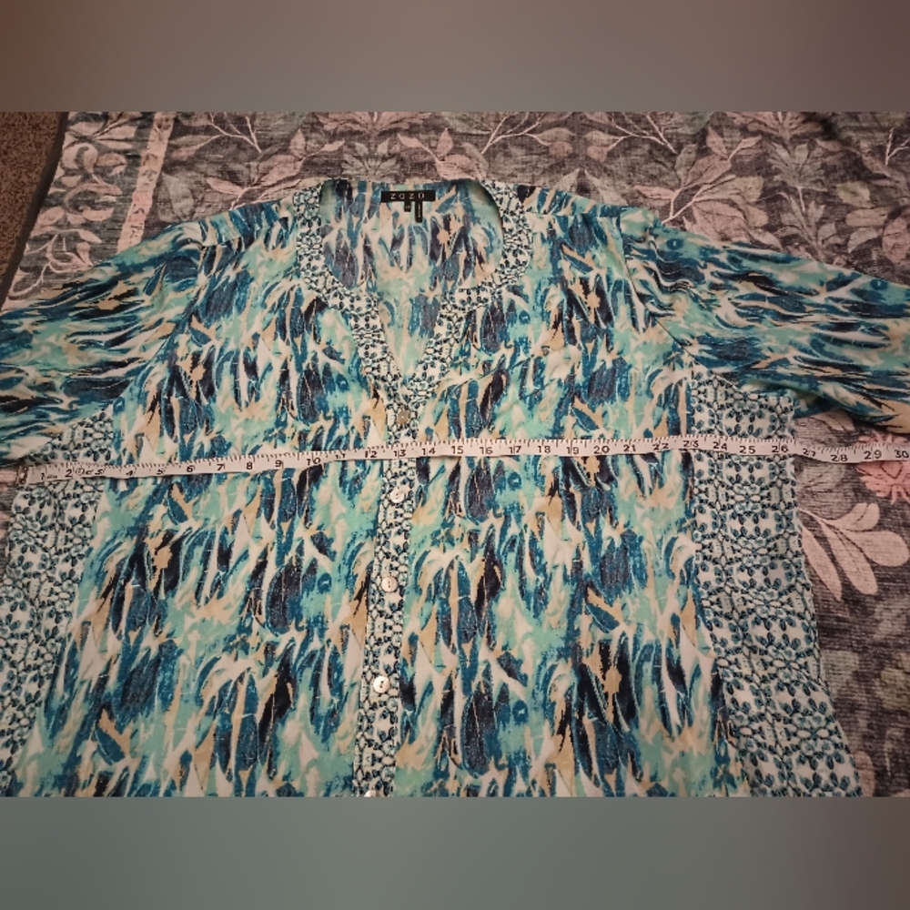 Zozo Womens Plus Artsy Button Up Top 2X Blue Lightweight Abstract Beach - Picture 10 of 10